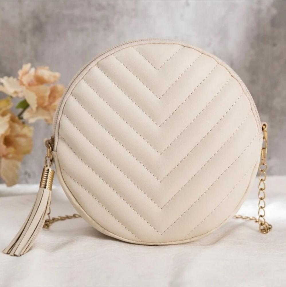 Oval purse